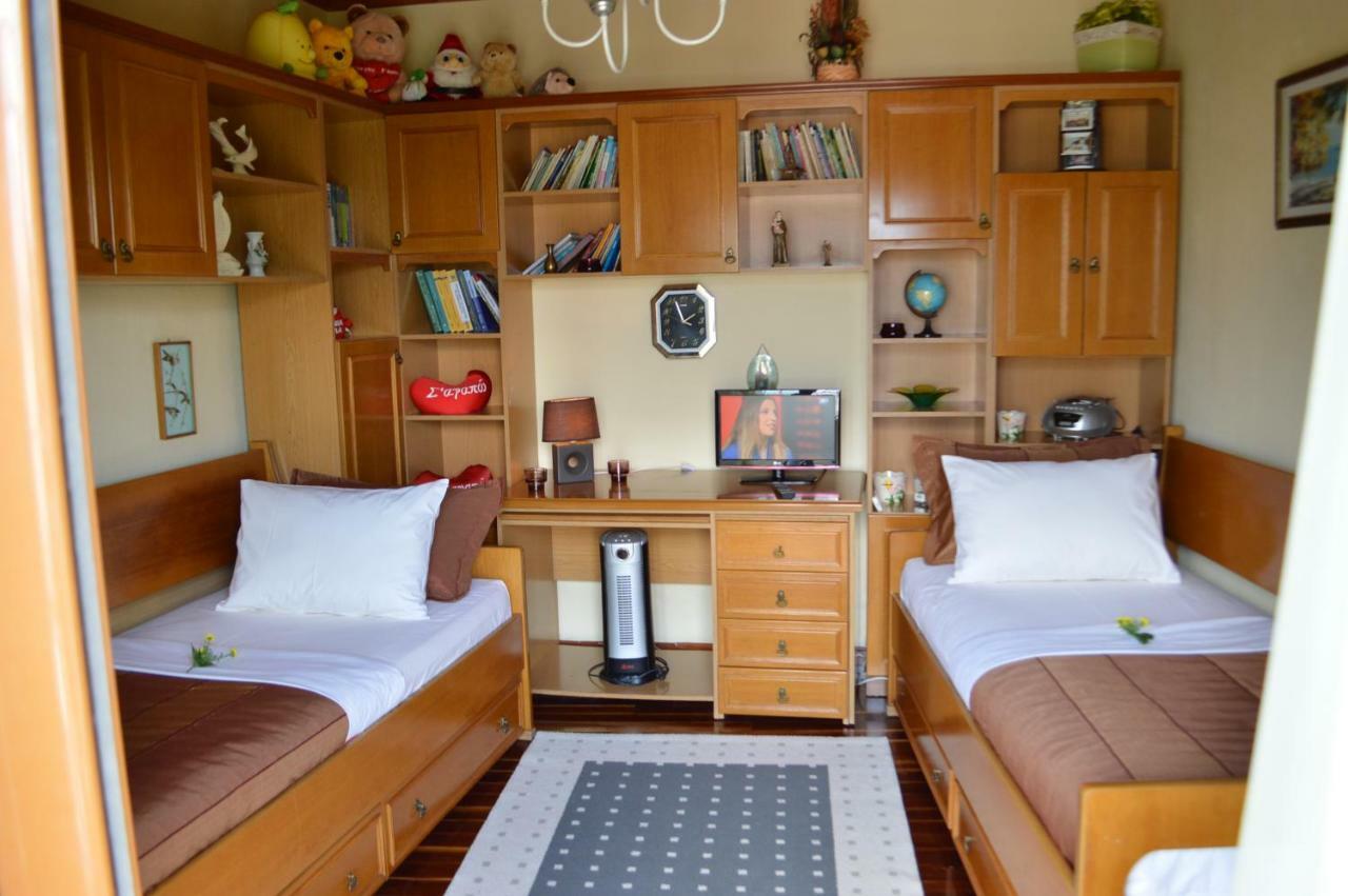 Vila Ss Kekezi Villa Gjirokastër Екстериор снимка
