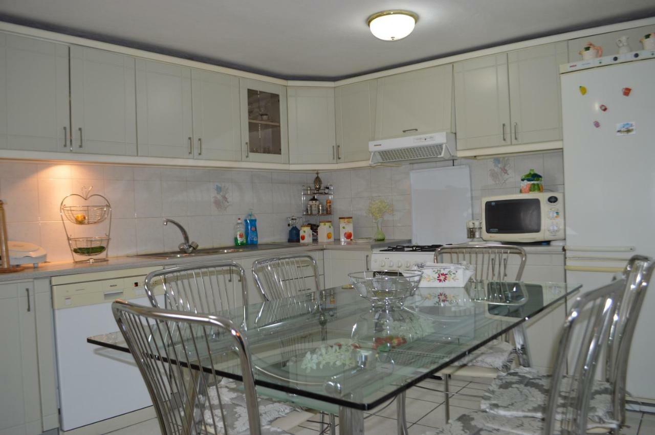 Vila Ss Kekezi Villa Gjirokastër Екстериор снимка